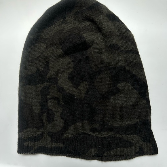 Camo Cashmere Beanie - Picture 1 of 4